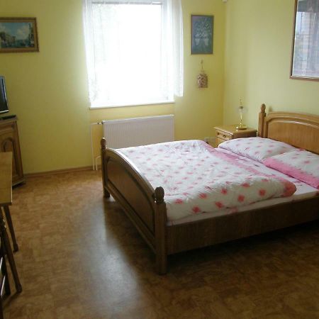 Penzion Cizku U Trebone Hotel Ngoại thất bức ảnh